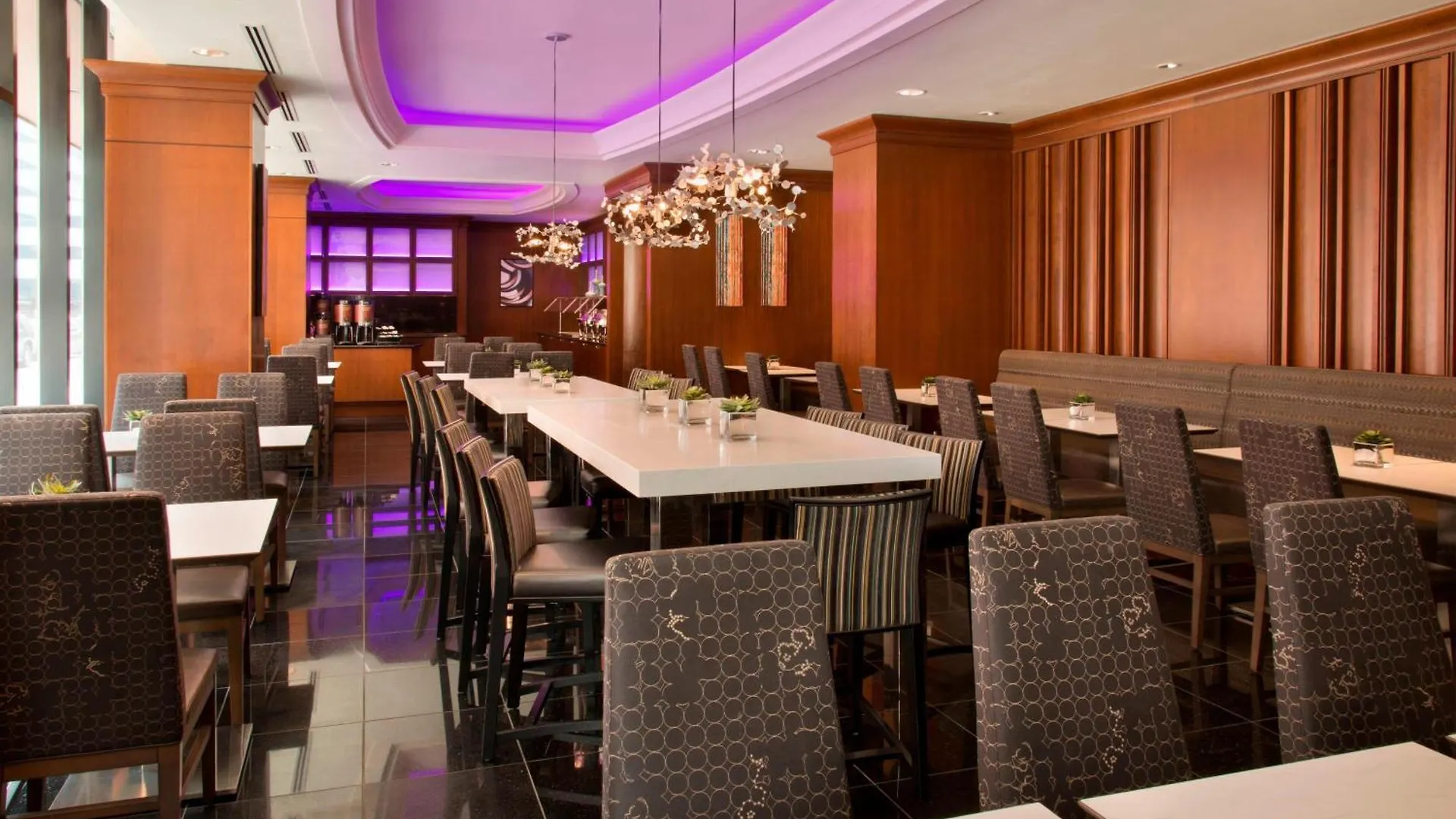 Residence Inn By Marriott Toronto Downtown / Entertainment District 4*,  Kanada
